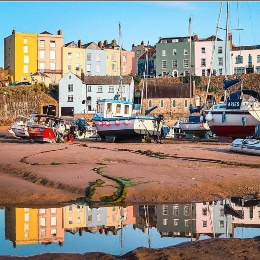 Sea Crest, Beautiful Home In Tenby With Sea Views Экстерьер фото